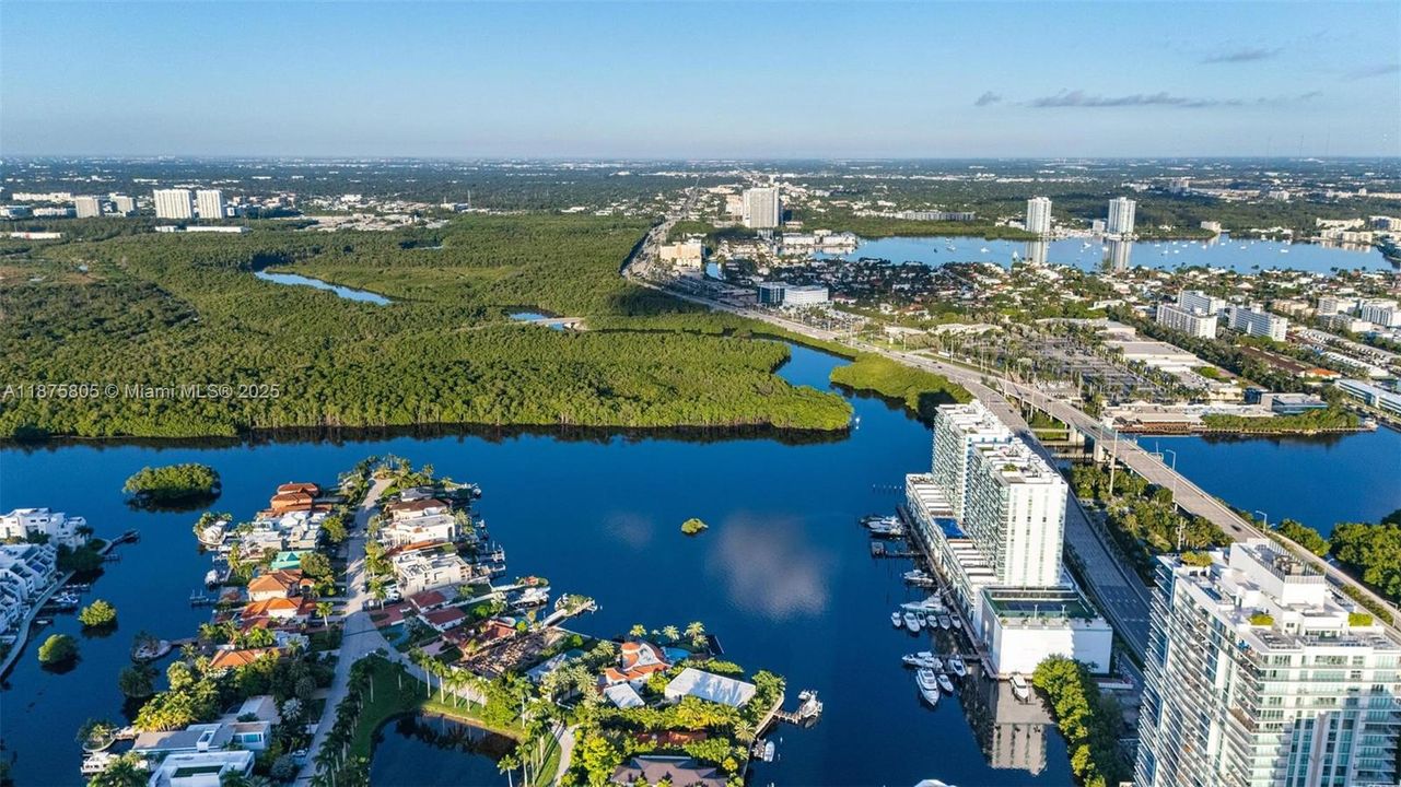 For Sale: $1,129,000 (3 beds, 3 baths, 1553 Square Feet)