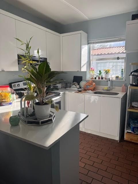 En Venta: $249,000 (2 camas, 1 baños, 899 Pies cuadrados)