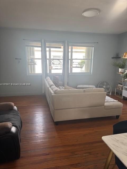 En Venta: $249,000 (2 camas, 1 baños, 899 Pies cuadrados)