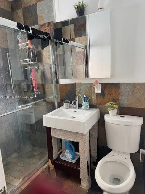 En Venta: $249,000 (2 camas, 1 baños, 899 Pies cuadrados)