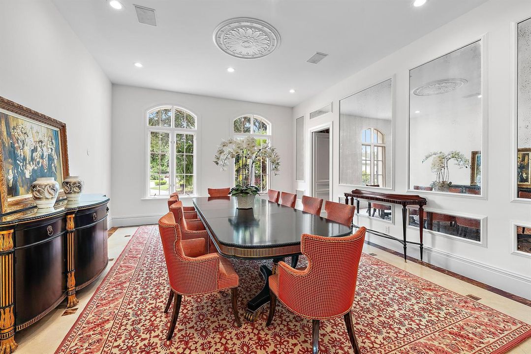 Formal Dining