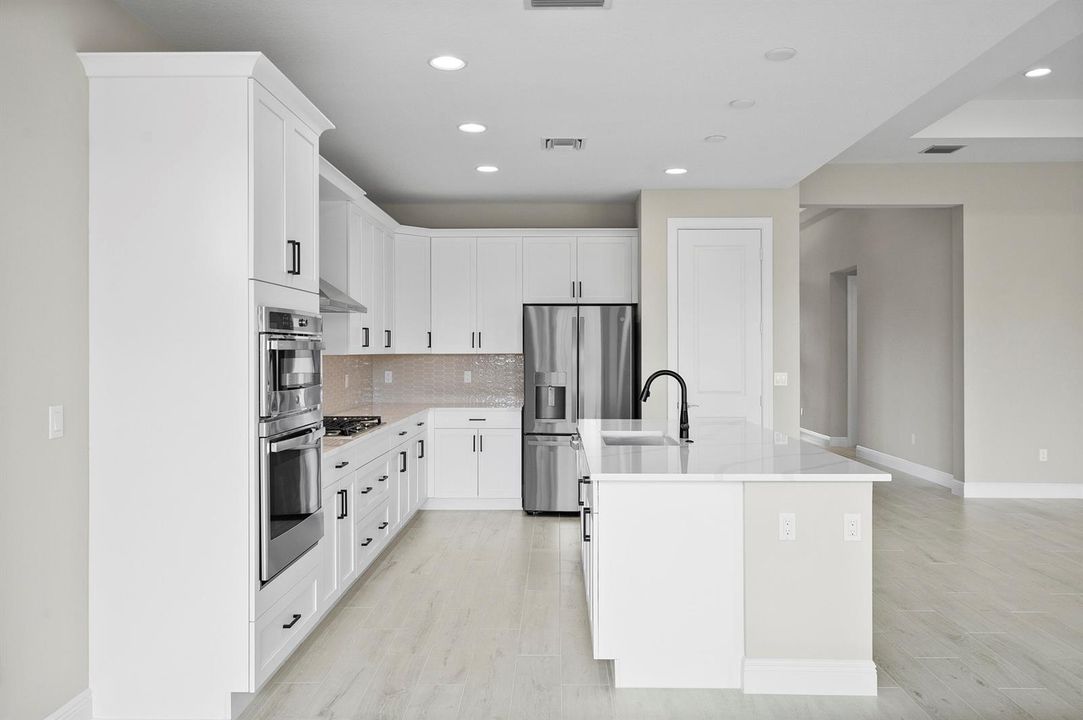 6414 High Pointe Circle_Cap Grande_Lot 1