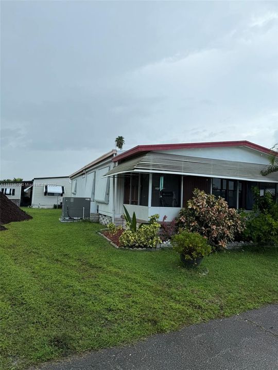 出租: $1,750 (2 贝兹, 2 浴室, 0 平方英尺)