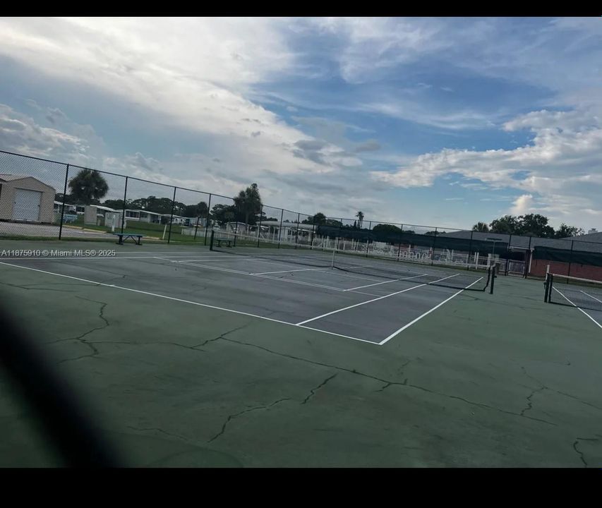 出租: $1,750 (2 贝兹, 2 浴室, 0 平方英尺)