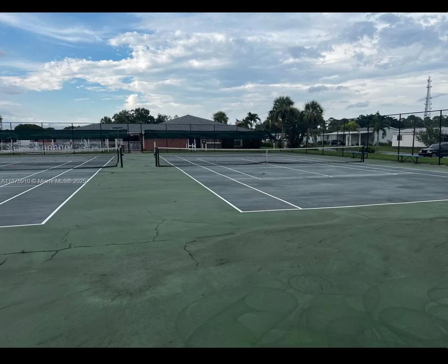 出租: $1,750 (2 贝兹, 2 浴室, 0 平方英尺)