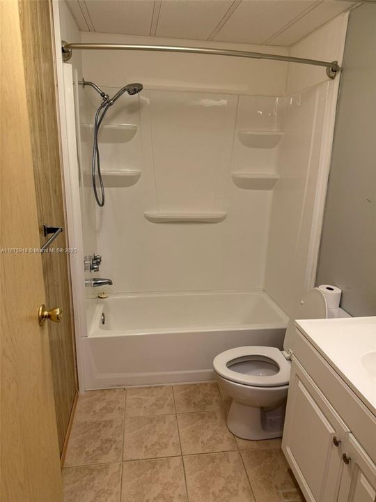 出租: $1,750 (2 贝兹, 2 浴室, 0 平方英尺)