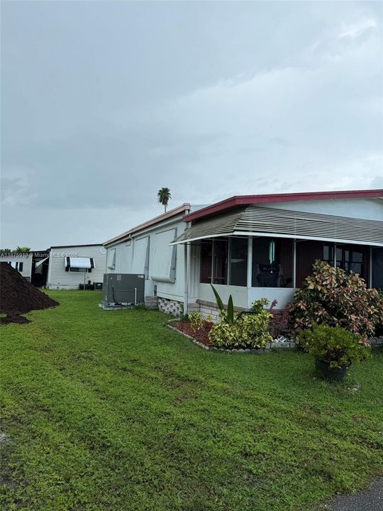 出租: $1,750 (2 贝兹, 2 浴室, 0 平方英尺)