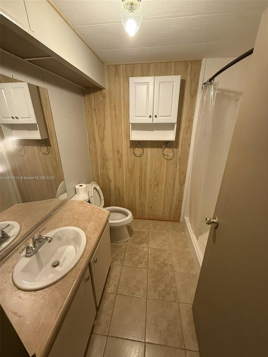 出租: $1,750 (2 贝兹, 2 浴室, 0 平方英尺)