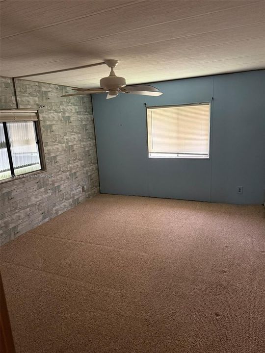 出租: $1,750 (2 贝兹, 2 浴室, 0 平方英尺)