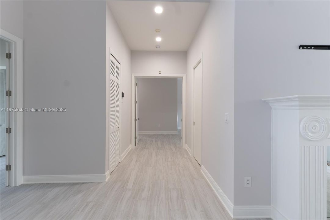 For Sale: $2,250,000 (5 beds, 5 baths, 4194 Square Feet)