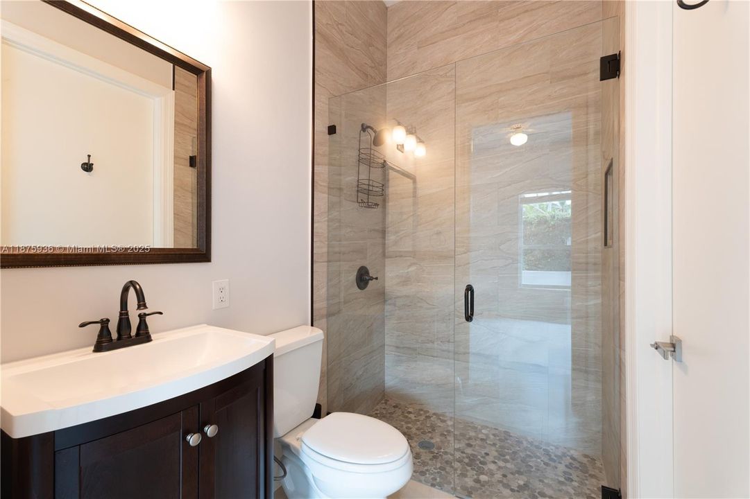 For Sale: $2,250,000 (5 beds, 5 baths, 4194 Square Feet)