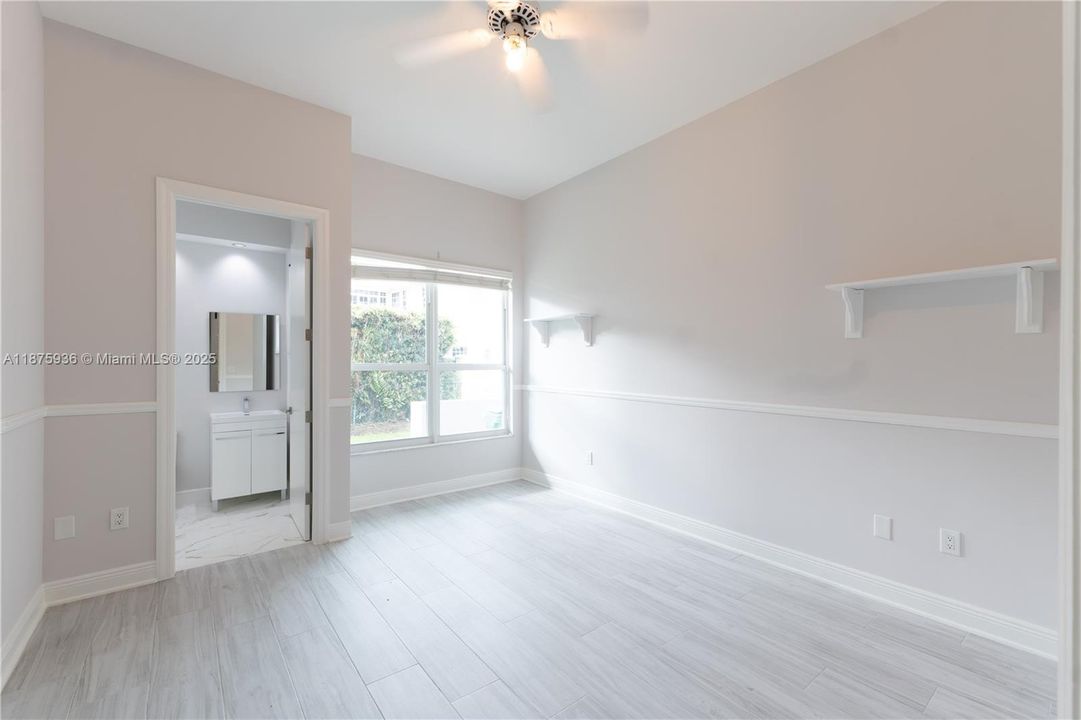 For Sale: $2,250,000 (5 beds, 5 baths, 4194 Square Feet)