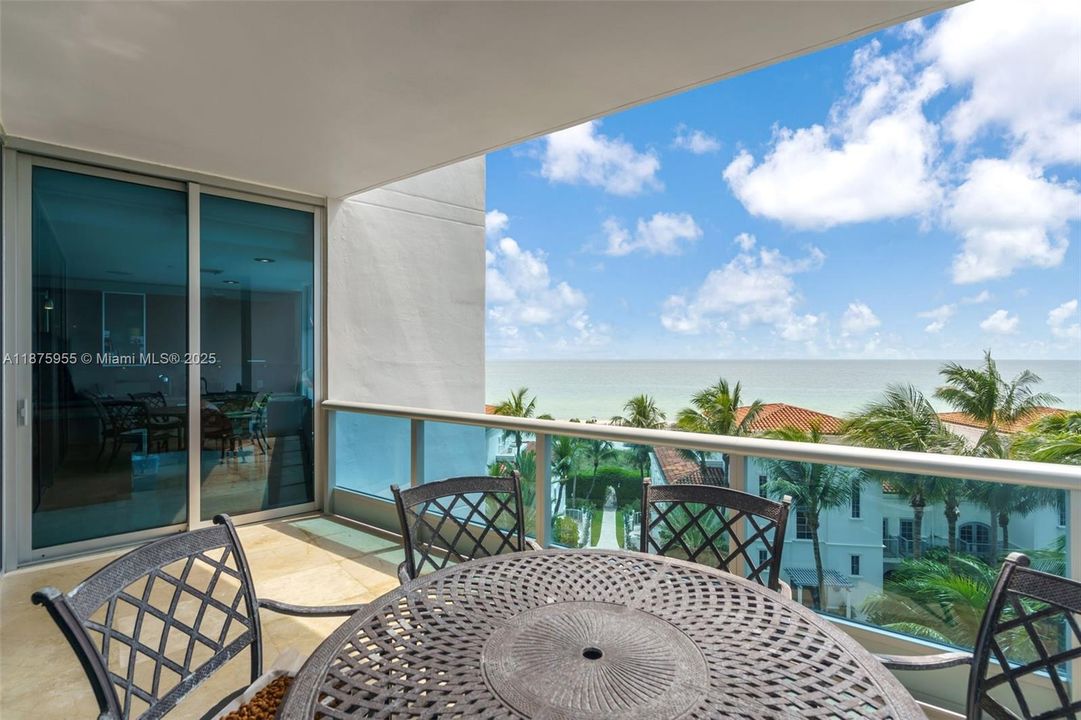 Recently Sold: $4,295,000 (3 beds, 4 baths, 3982 Square Feet)