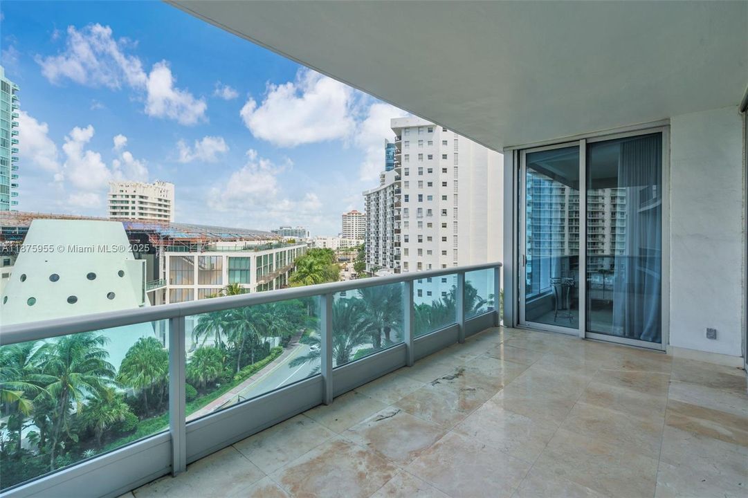 Recently Sold: $4,295,000 (3 beds, 4 baths, 3982 Square Feet)