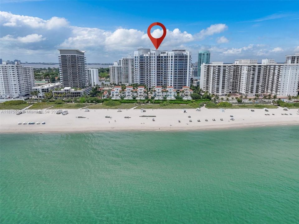 Recently Sold: $4,295,000 (3 beds, 4 baths, 3982 Square Feet)