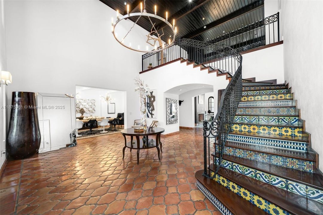 For Sale: $9,499,999 (10 beds, 9 baths, 8573 Square Feet)