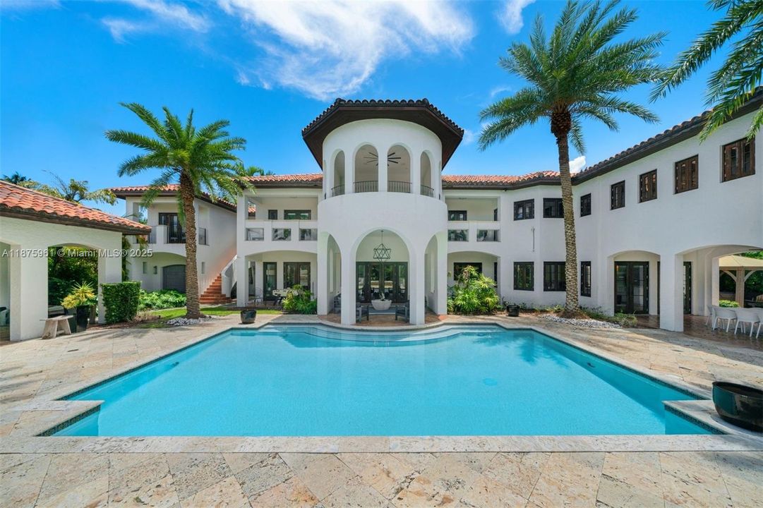 For Sale: $9,499,999 (10 beds, 9 baths, 8573 Square Feet)