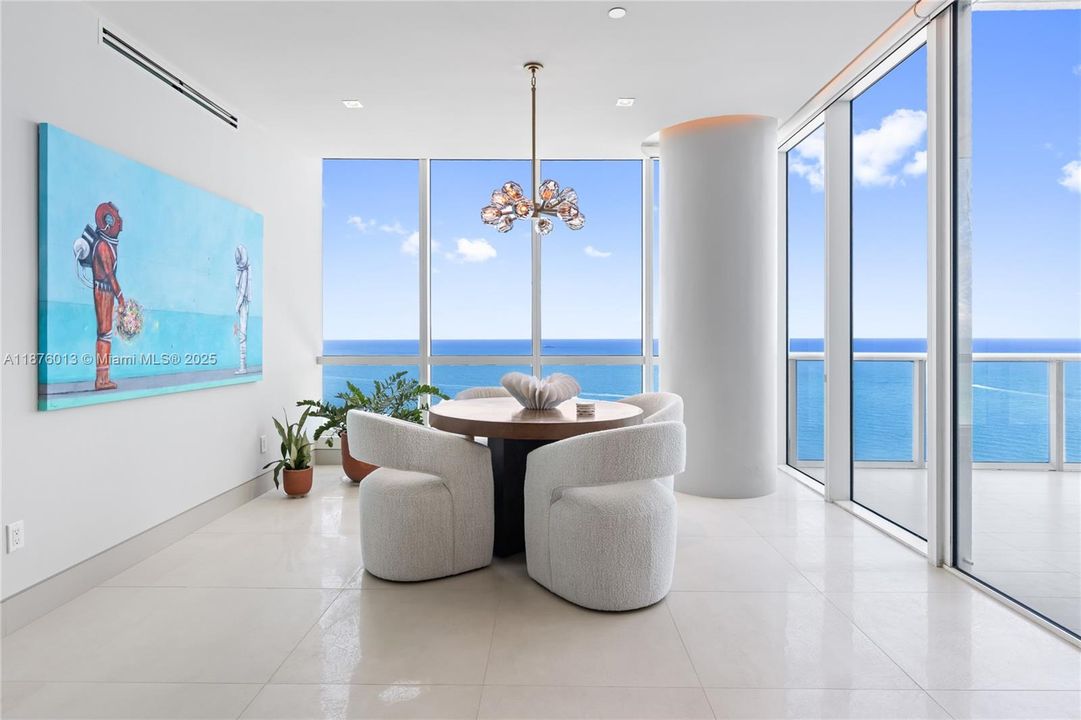 Recently Sold: $7,200,000 (2 beds, 2 baths, 1793 Square Feet)