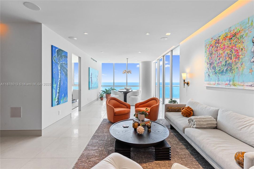Recently Sold: $7,200,000 (2 beds, 2 baths, 1793 Square Feet)