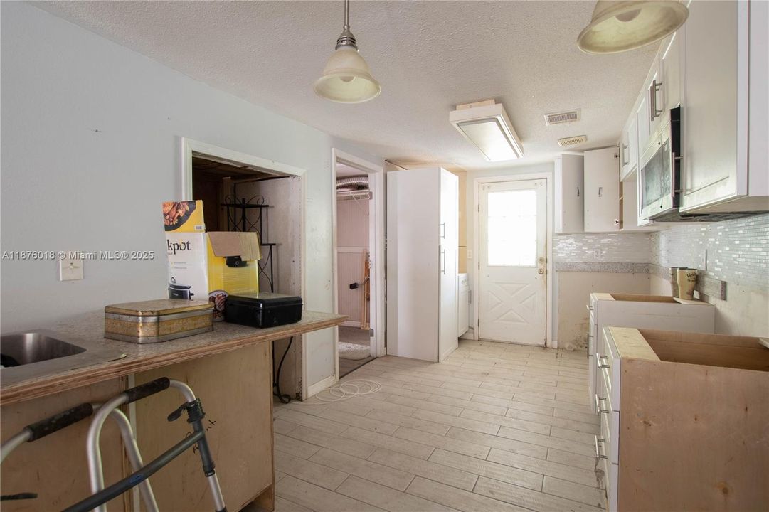 En Venta: $259,900 (3 camas, 1 baños, 966 Pies cuadrados)