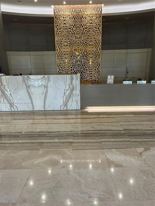 Activo con contrato: $1,890,000 (2 camas, 2 baños, 1300 Pies cuadrados)