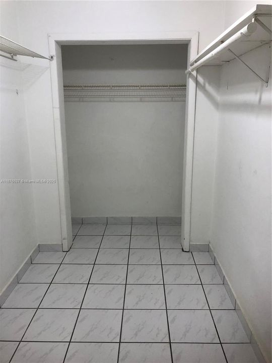 En Venta: $160,000 (0 camas, 1 baños, 406 Pies cuadrados)