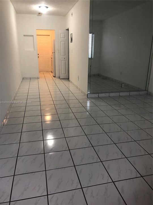 En Venta: $160,000 (0 camas, 1 baños, 406 Pies cuadrados)