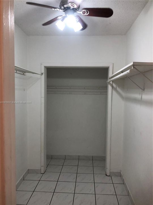 En Venta: $160,000 (0 camas, 1 baños, 406 Pies cuadrados)