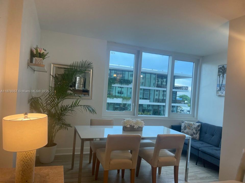 For Sale: $679,000 (1 beds, 1 baths, 760 Square Feet)