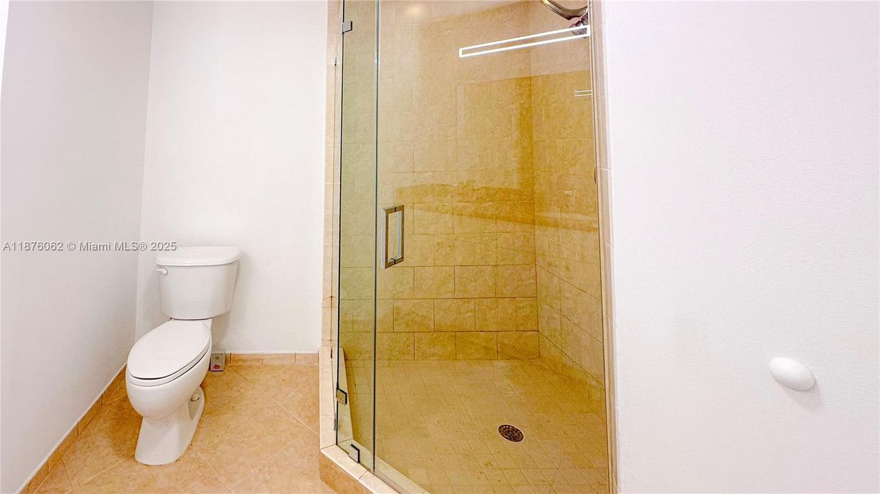 For Sale: $569,000 (3 beds, 2 baths, 1365 Square Feet)