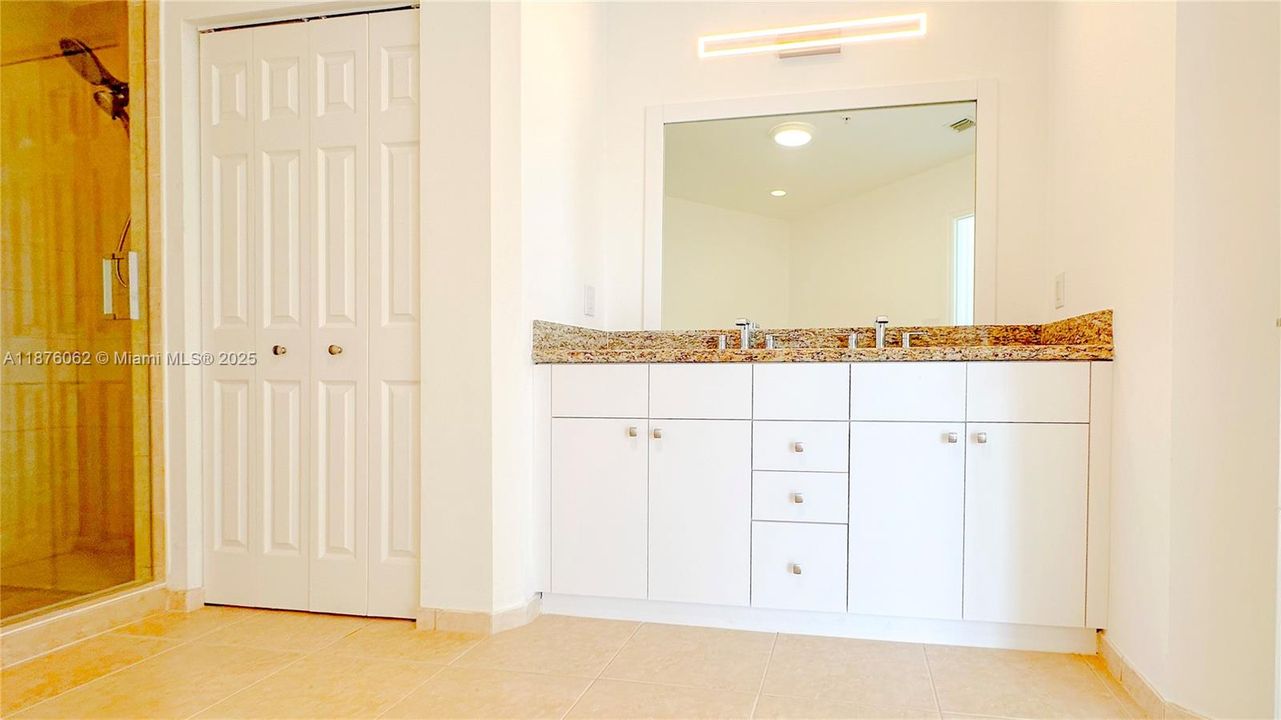 For Sale: $569,000 (3 beds, 2 baths, 1365 Square Feet)