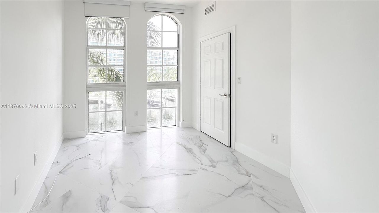 For Sale: $569,000 (3 beds, 2 baths, 1365 Square Feet)