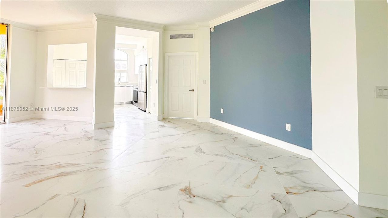 For Sale: $569,000 (3 beds, 2 baths, 1365 Square Feet)