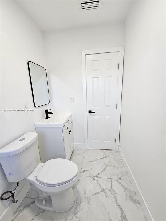 En Venta: $374,900 (3 camas, 2 baños, 778 Pies cuadrados)