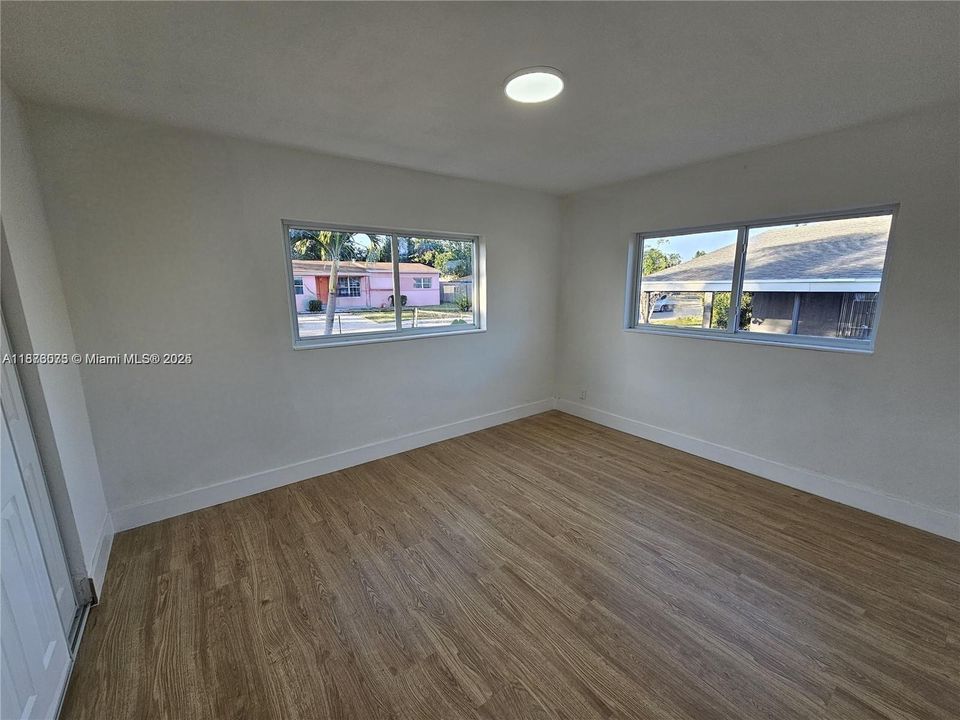 En Venta: $374,900 (3 camas, 2 baños, 778 Pies cuadrados)