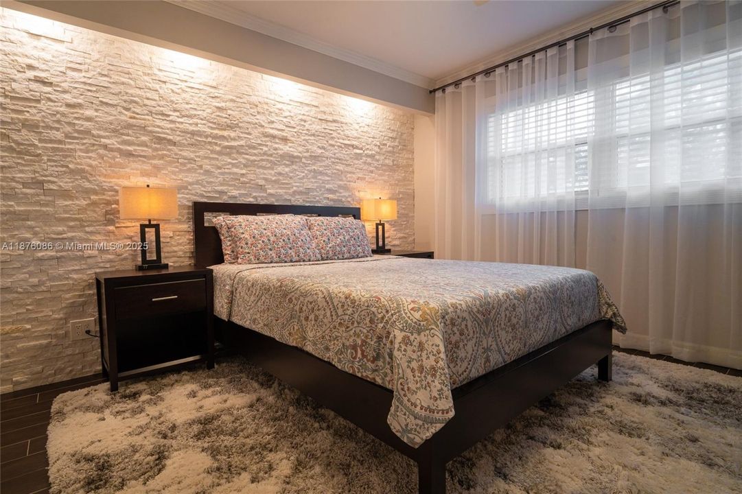 На продажу: $390,000 (3 спален, 2 ванн, 1316 Квадратных фут)