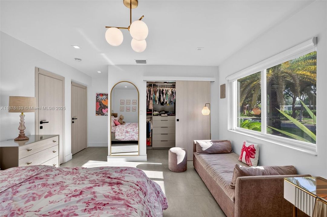 待售: $3,400,000 (4 贝兹, 3 浴室, 2840 平方英尺)