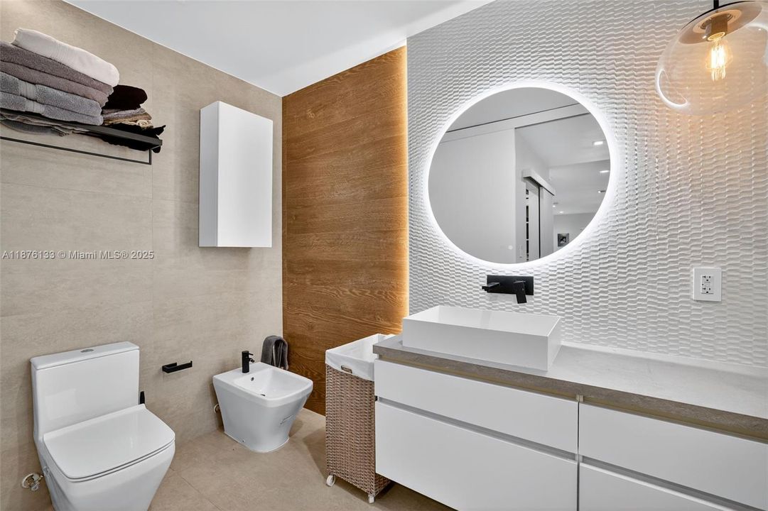 待售: $3,400,000 (4 贝兹, 3 浴室, 2840 平方英尺)