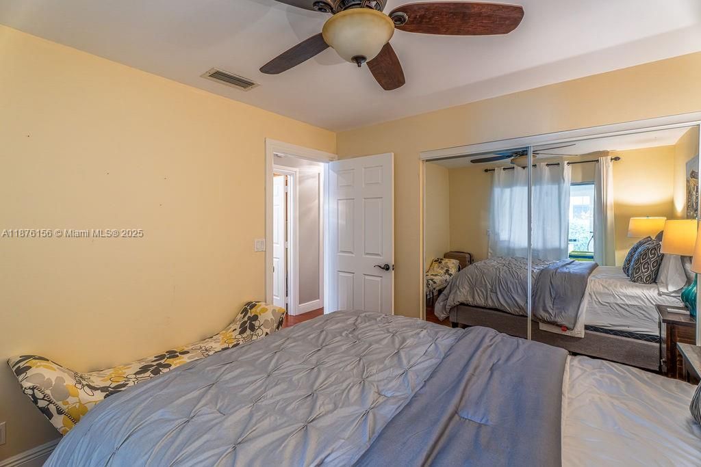 合同活跃: $345,000 (2 贝兹, 2 浴室, 1148 平方英尺)