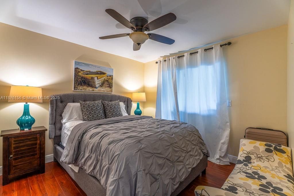 合同活跃: $345,000 (2 贝兹, 2 浴室, 1148 平方英尺)