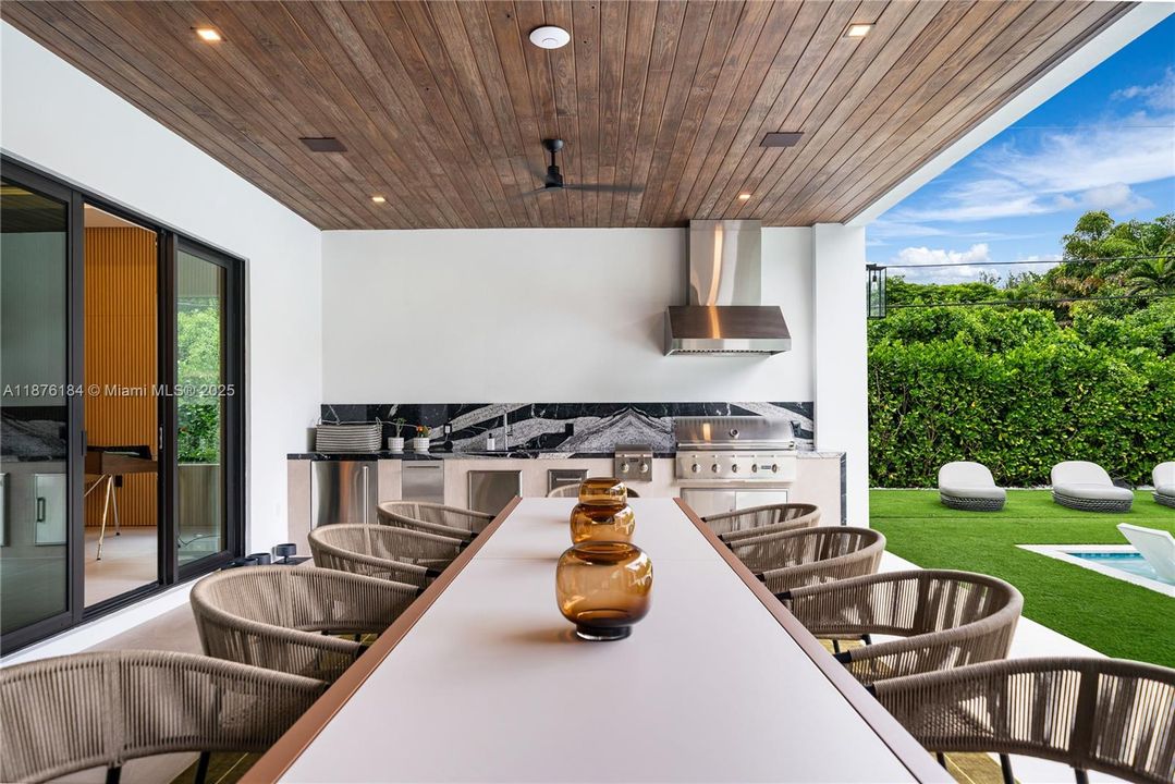 En Venta: $6,350,000 (7 camas, 7 baños, 6977 Pies cuadrados)