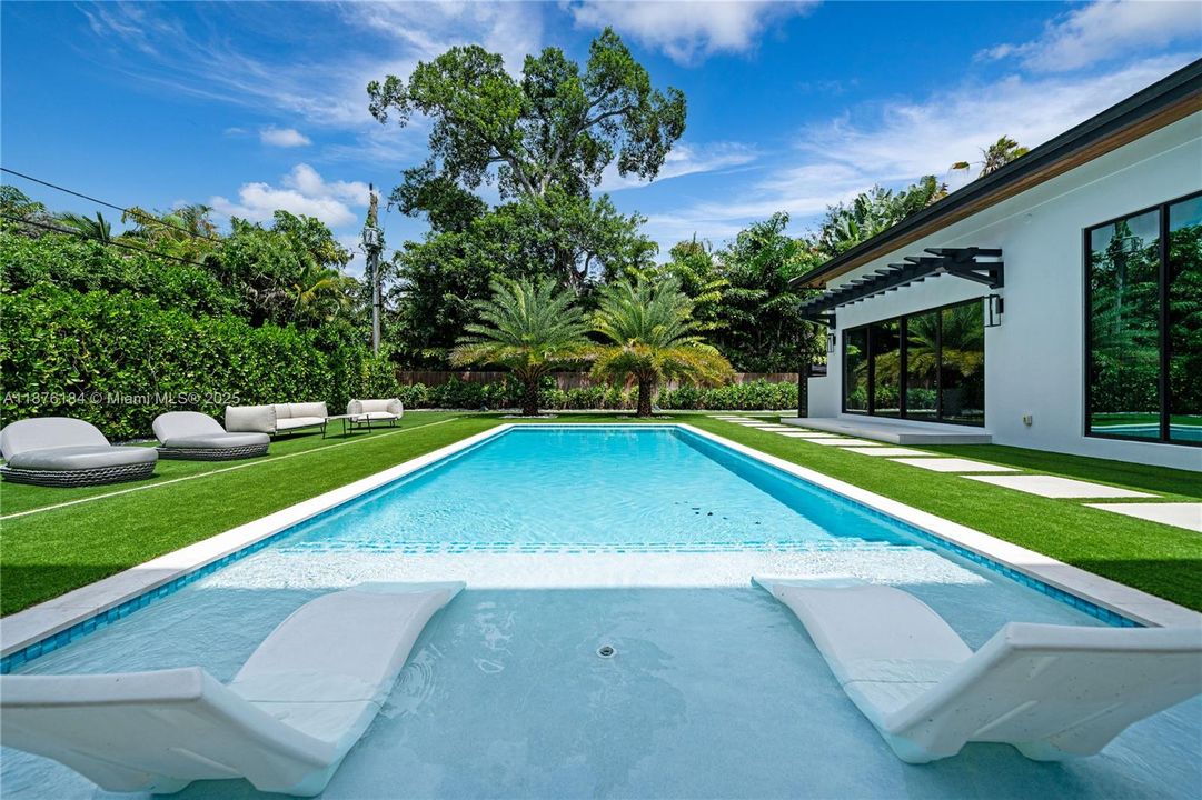 En Venta: $6,350,000 (7 camas, 7 baños, 6977 Pies cuadrados)