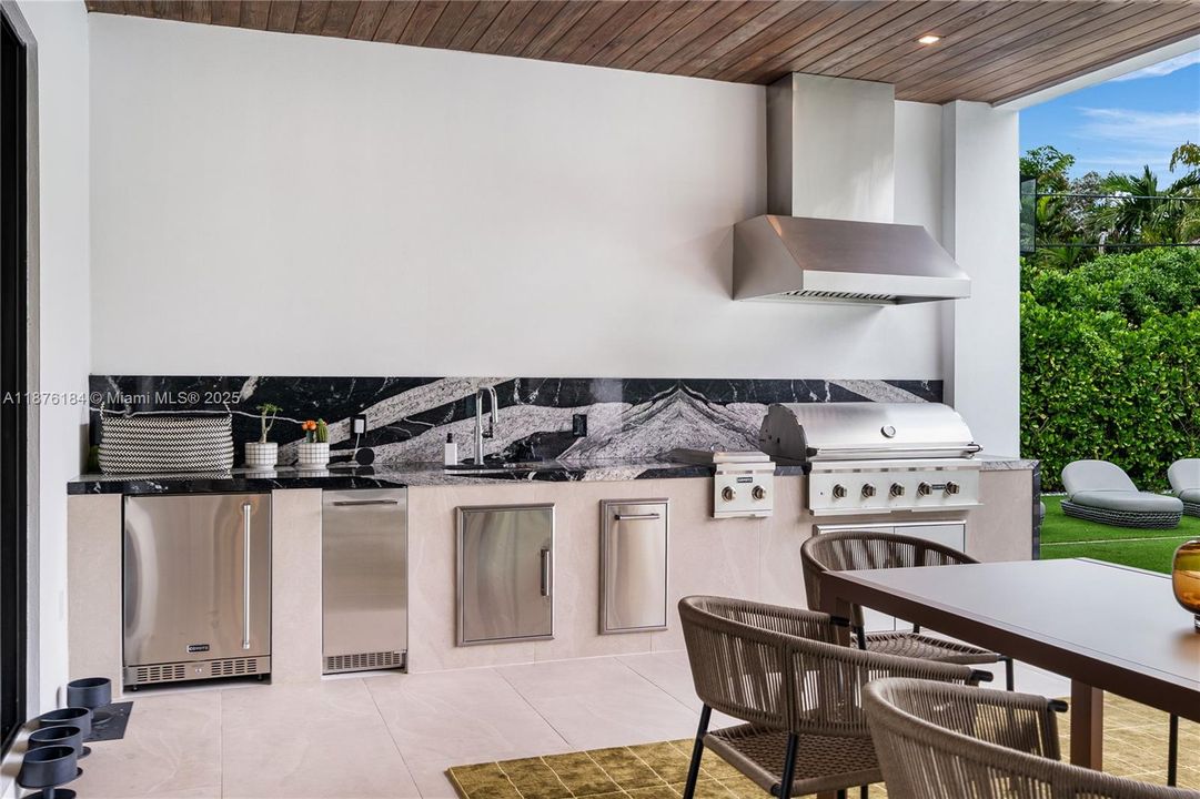 En Venta: $6,350,000 (7 camas, 7 baños, 6977 Pies cuadrados)