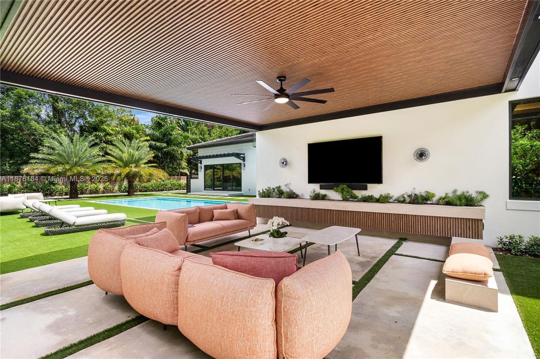 En Venta: $6,350,000 (7 camas, 7 baños, 6977 Pies cuadrados)