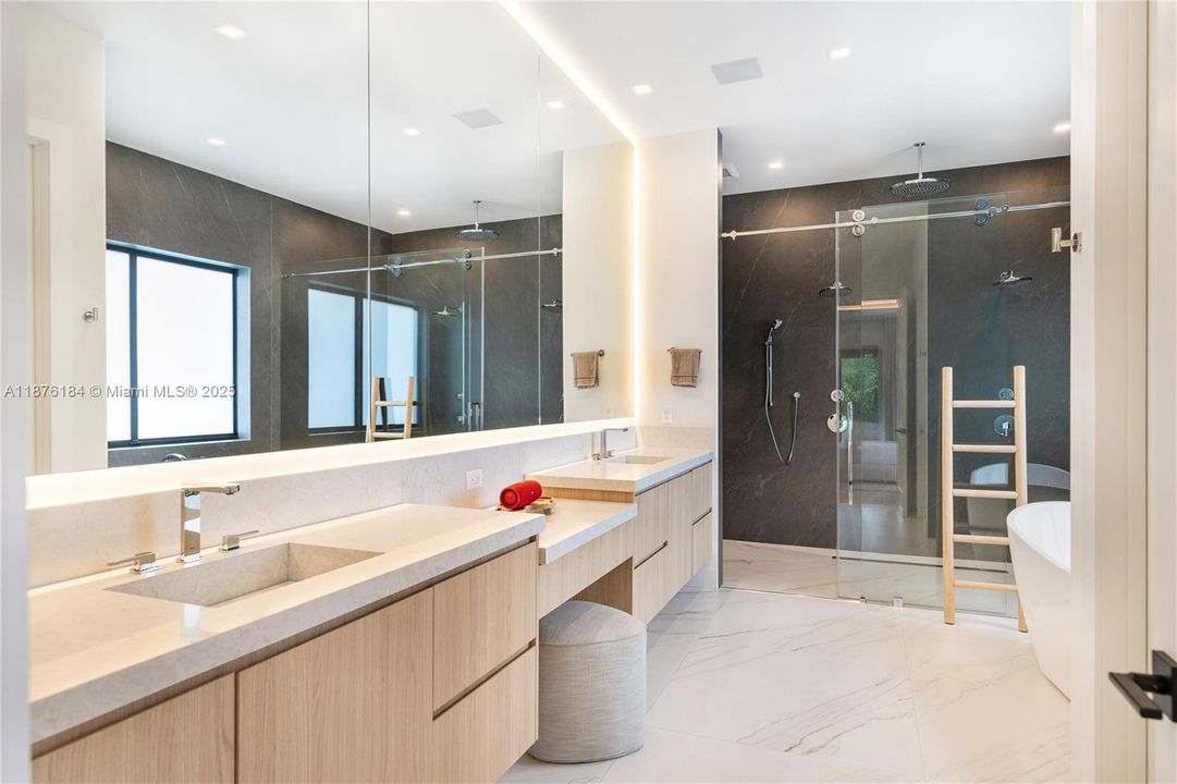 En Venta: $6,350,000 (7 camas, 7 baños, 6977 Pies cuadrados)