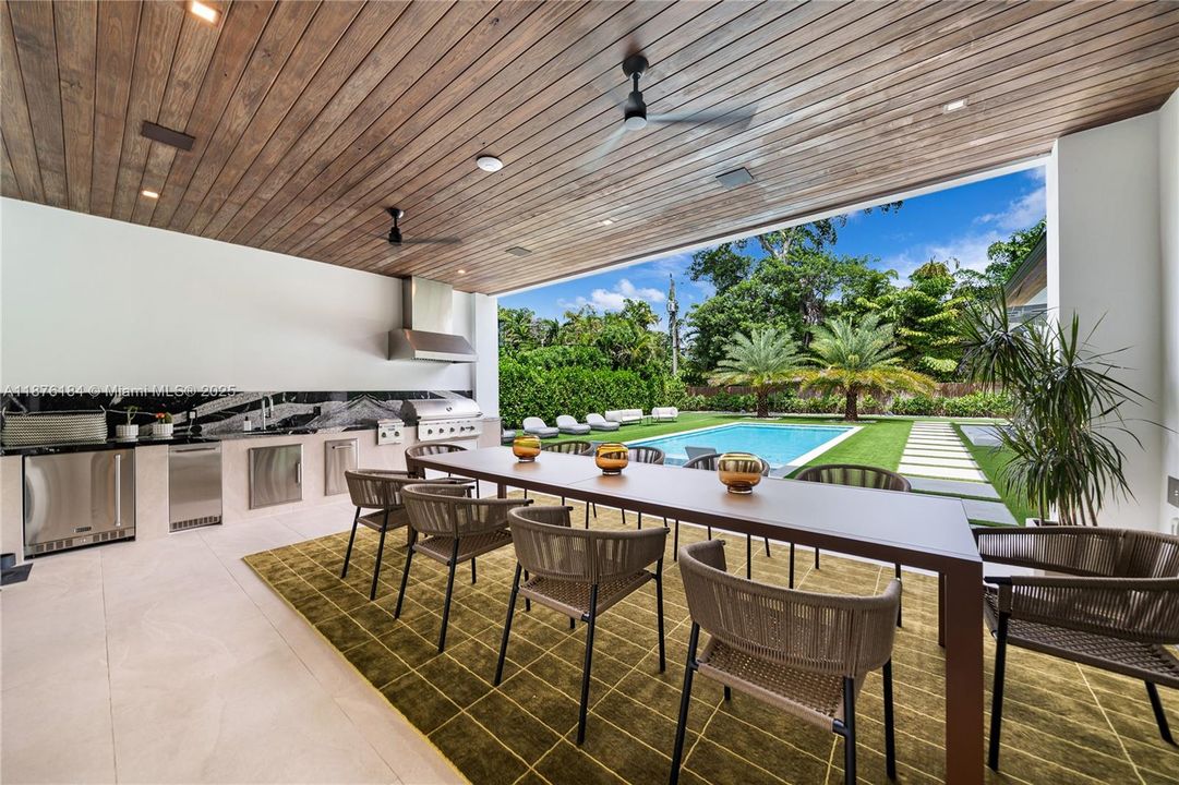 En Venta: $6,350,000 (7 camas, 7 baños, 6977 Pies cuadrados)