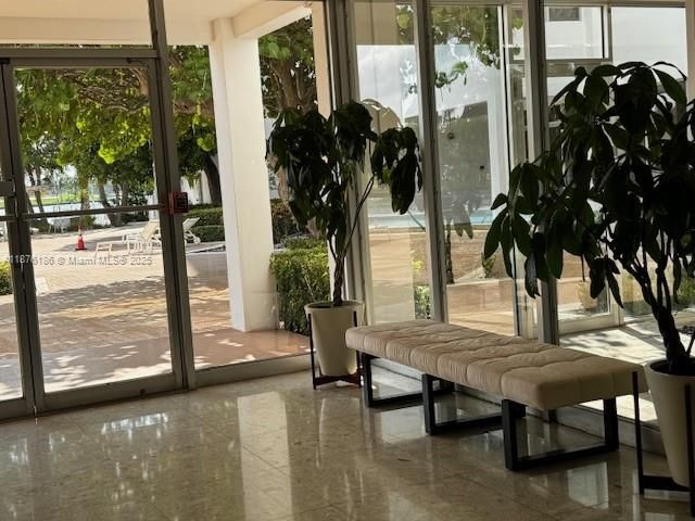 На продажу: $899,000 (2 спален, 20 ванн, 1770 Квадратных фут)