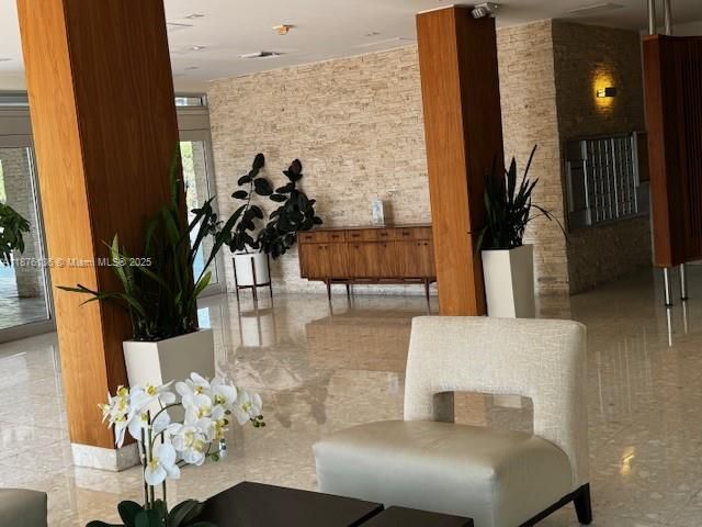 На продажу: $899,000 (2 спален, 20 ванн, 1770 Квадратных фут)