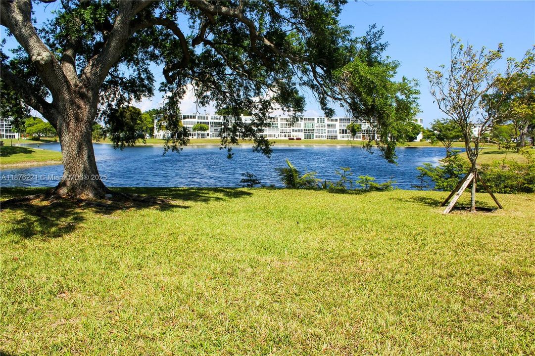 Недавно продано: $89,000 (1 спален, 1 ванн, 585 Квадратных фут)