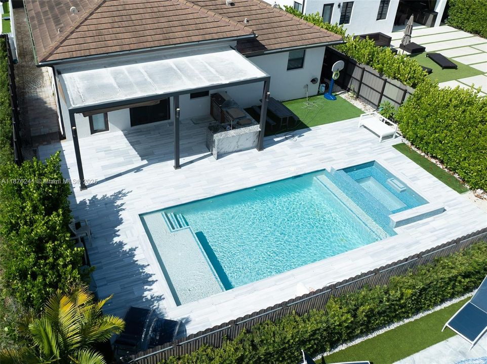 For Sale: $1,250,000 (4 beds, 4 baths, 2776 Square Feet)